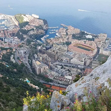 Apartment Et Calme Aux Portes De Monaco *